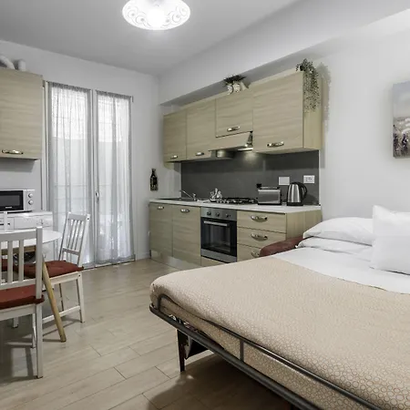 Wine Apartments Florence Masseto-2